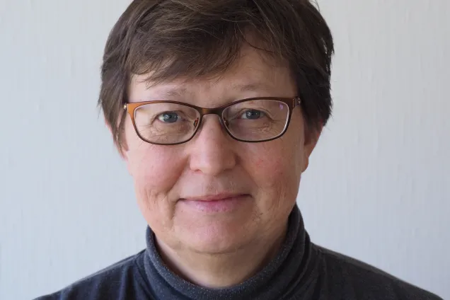 Porträttfoto på Karin Larsson.